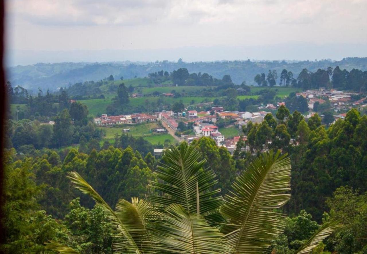 Hotel Natura Cocora Саленто Екстер'єр фото